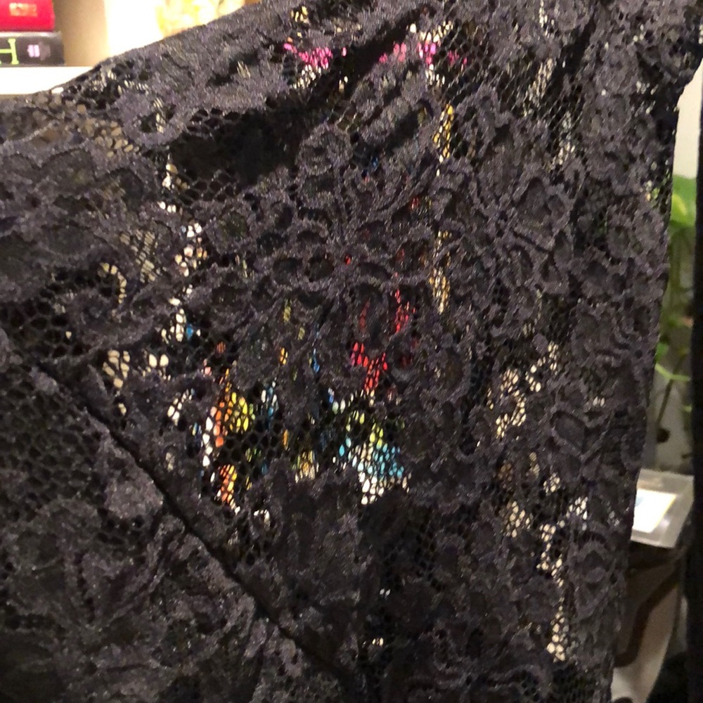 Black Lace Bell Sleeve Dress - Picture 8 of 13
